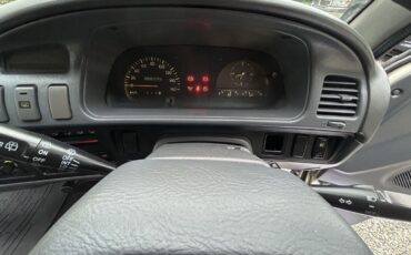 Toyota-Avalon-1995-Standard-Passenger-Van-12