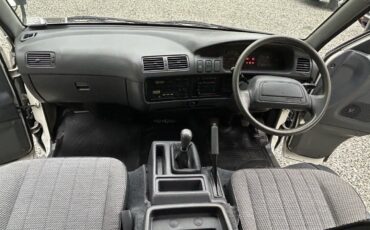 Toyota-Avalon-1995-Standard-Passenger-Van-14
