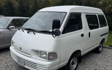 Toyota-Avalon-1995-Standard-Passenger-Van