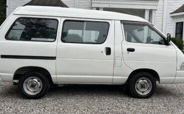 Toyota-Avalon-1995-Standard-Passenger-Van-8