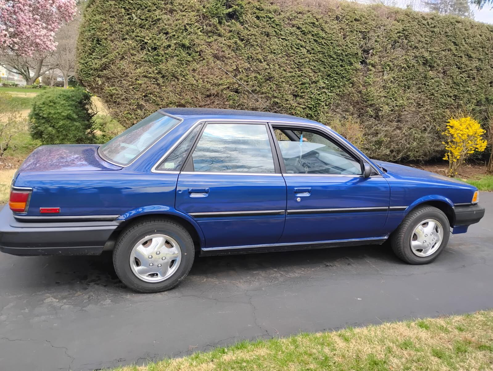 Toyota-Camry-1991-Sedan-1