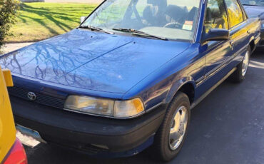 Toyota-Camry-1991-Sedan-2
