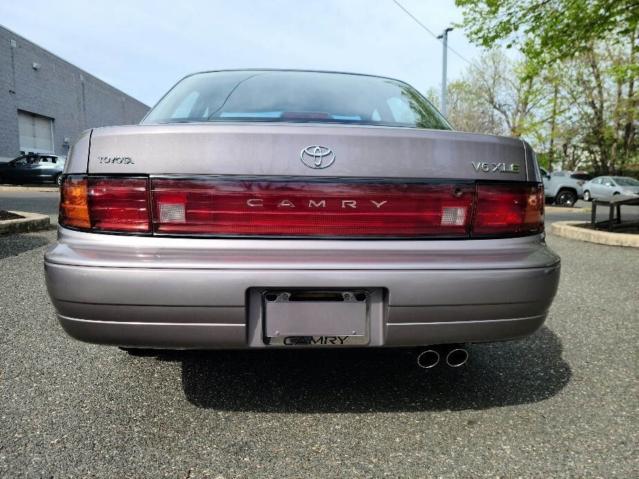 Toyota-Camry-1994-Sedan-4