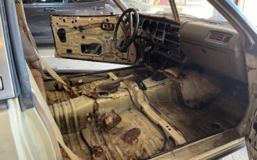Toyota-Celica-1979-Hatchback-2