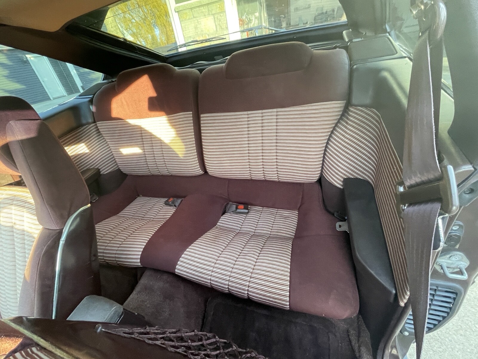 Toyota-Celica-1984-Hatchback-21