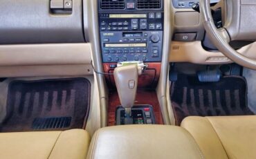 Toyota-Celsior-1991-Sedan-24