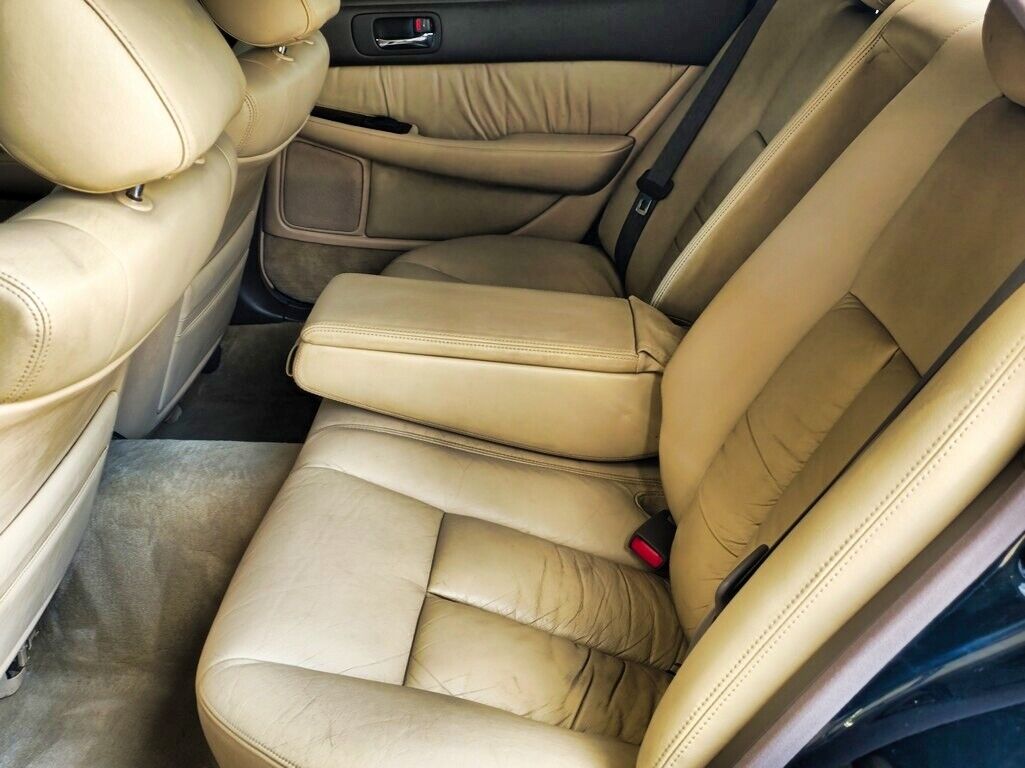 Toyota-Celsior-1991-Sedan-33