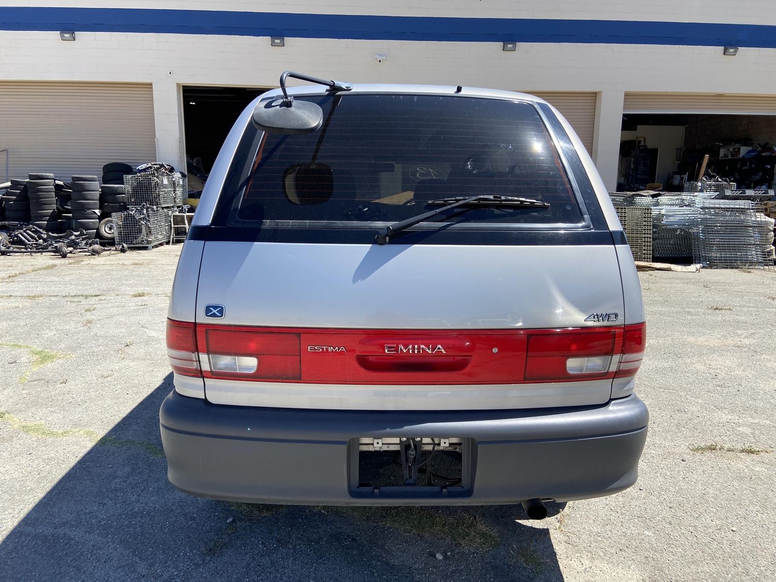 Toyota-Estima-1993-VAN-13