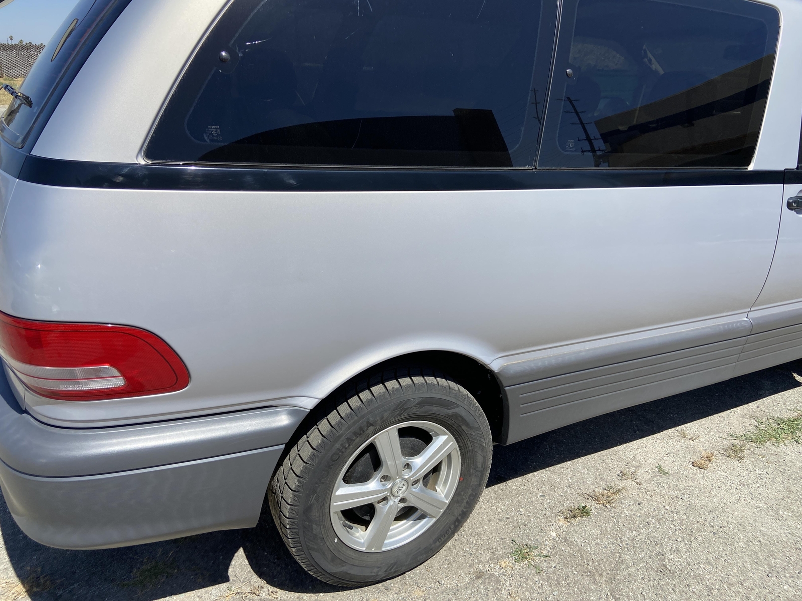 Toyota-Estima-1993-VAN-15
