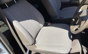 Toyota-Estima-1993-VAN-25