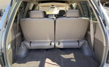 Toyota-Estima-1993-VAN-26