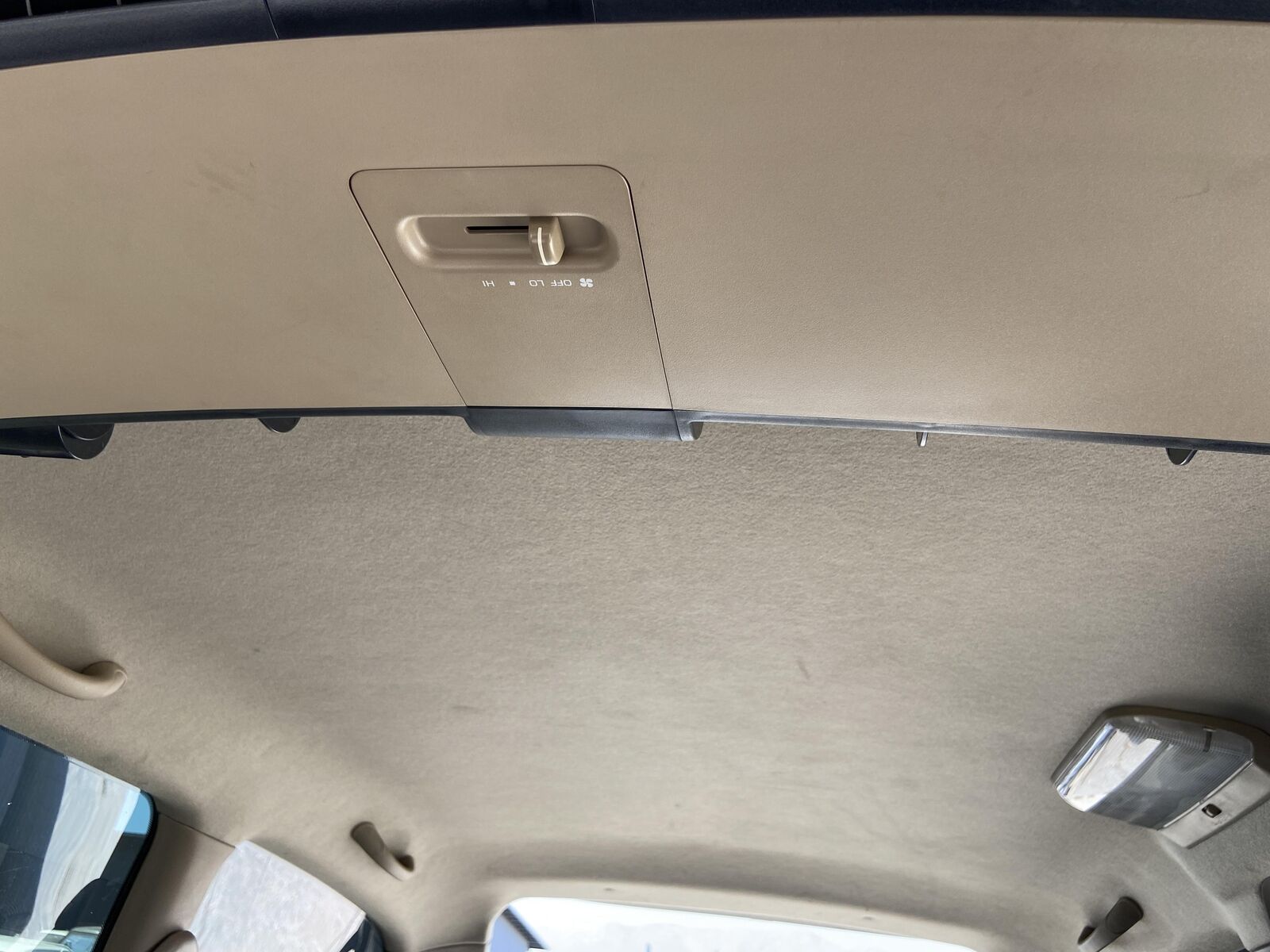 Toyota-Estima-1993-VAN-29
