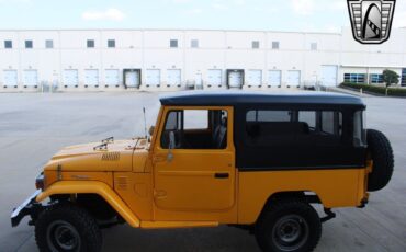 Toyota-FJ43-1978-other-24