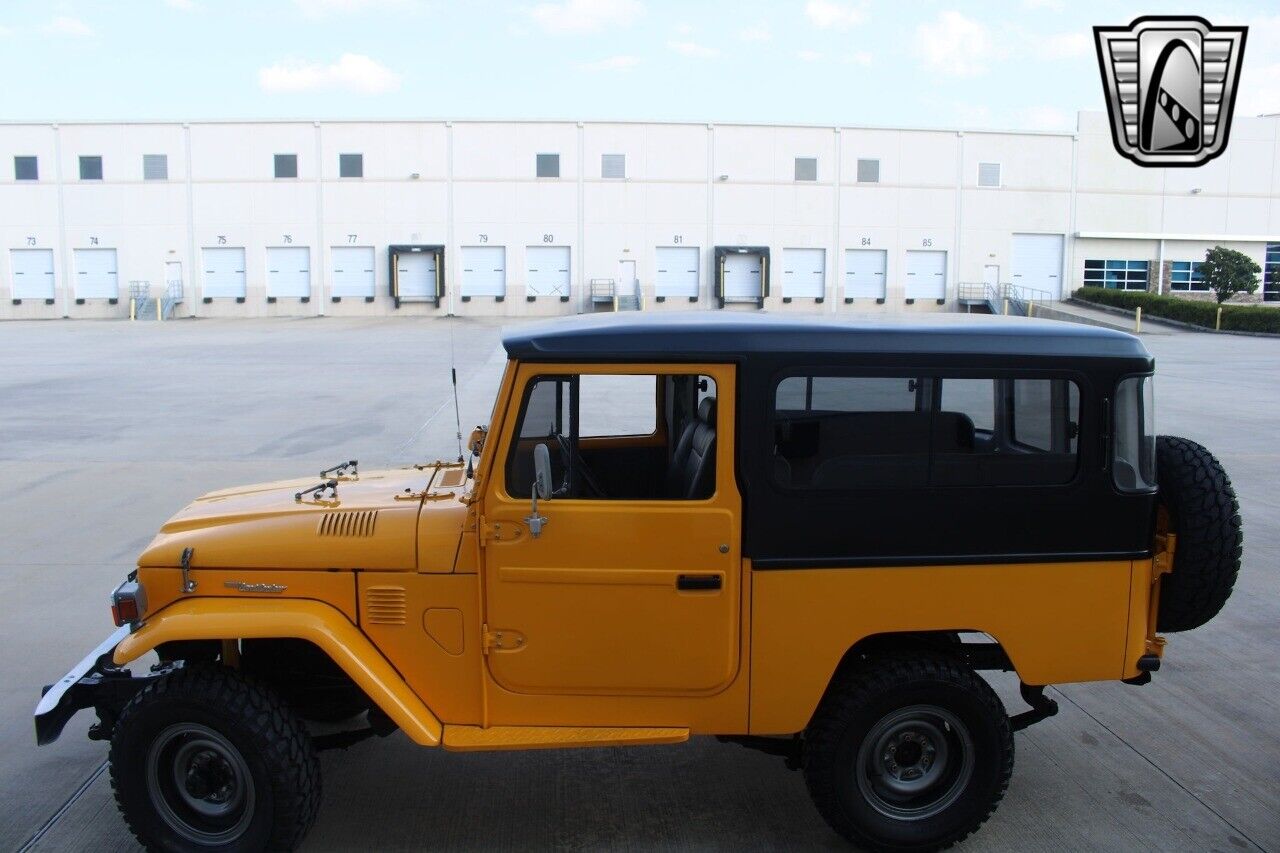 Toyota-FJ43-1978-other-24