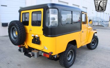 Toyota-FJ43-1978-other-32