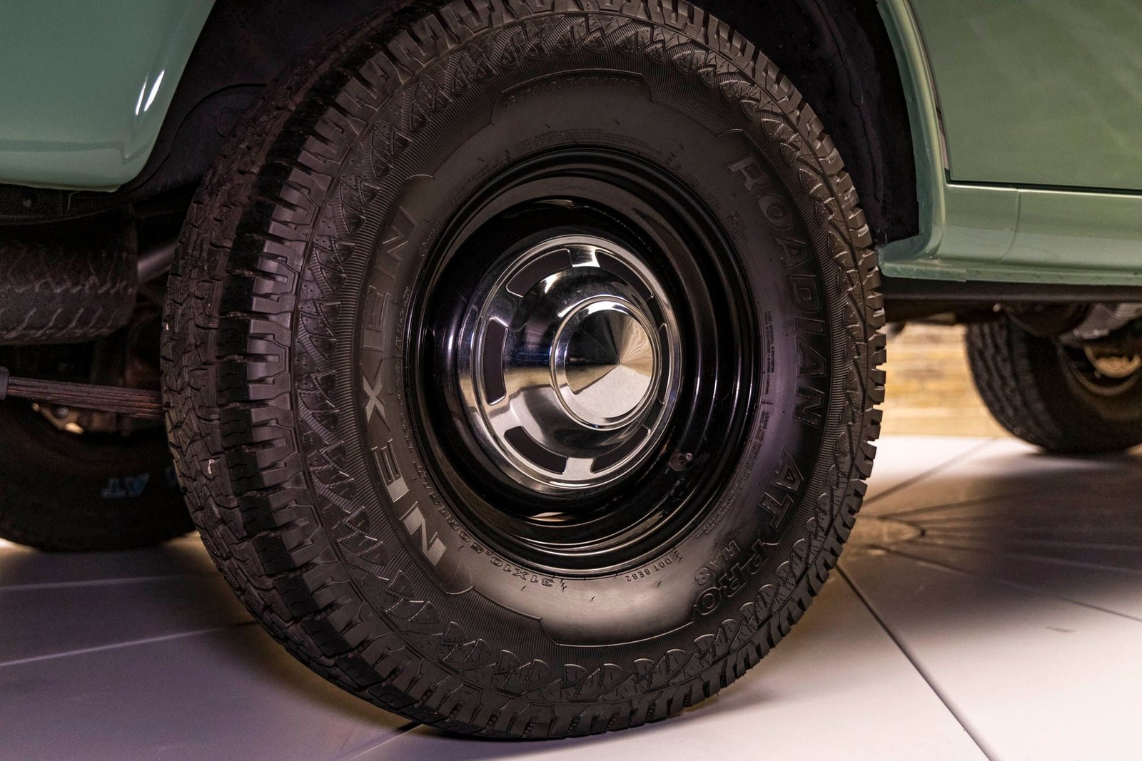 Toyota-FJ55-Land-Cruiser-1972-SUV-14