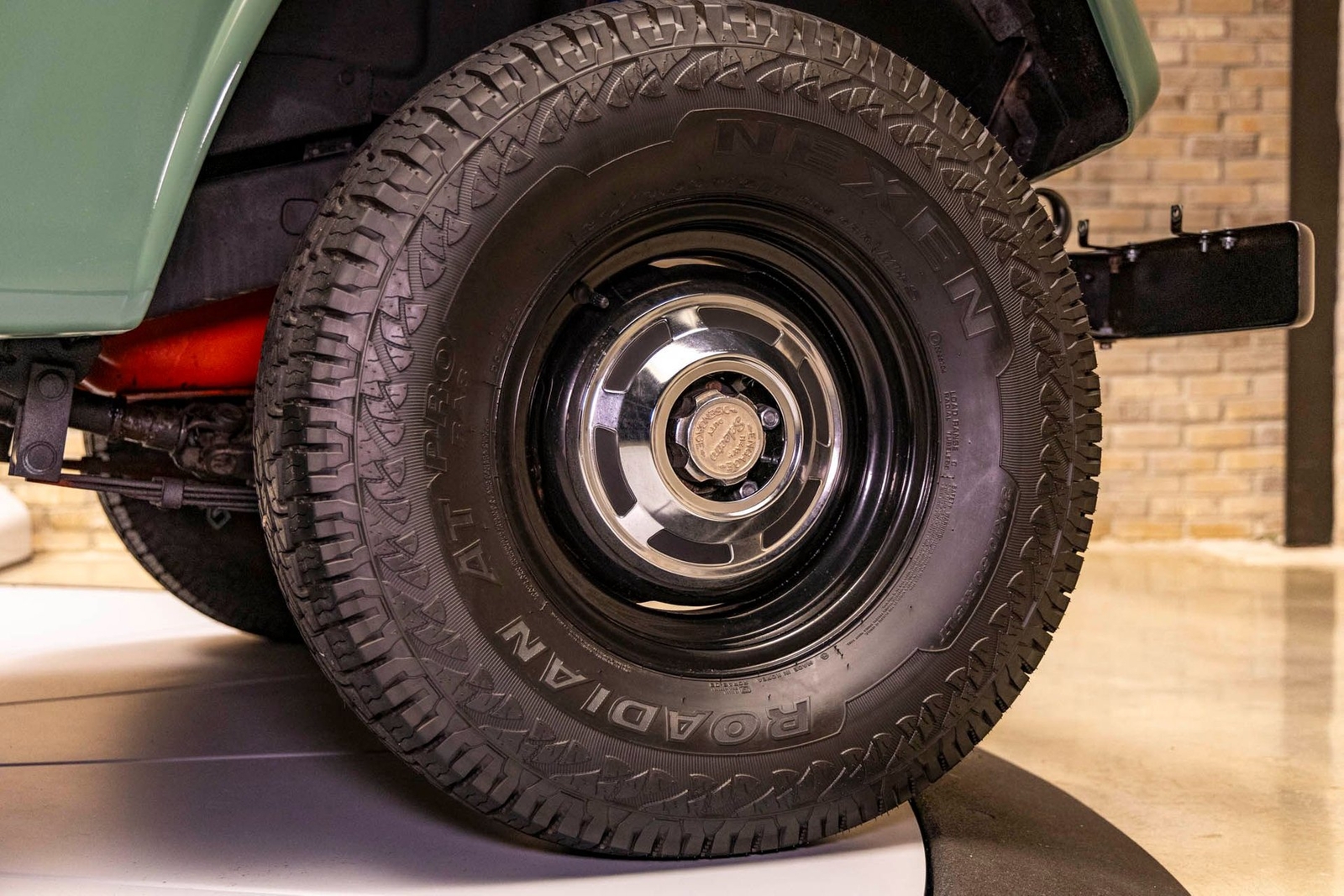 Toyota-FJ55-Land-Cruiser-1972-SUV-15