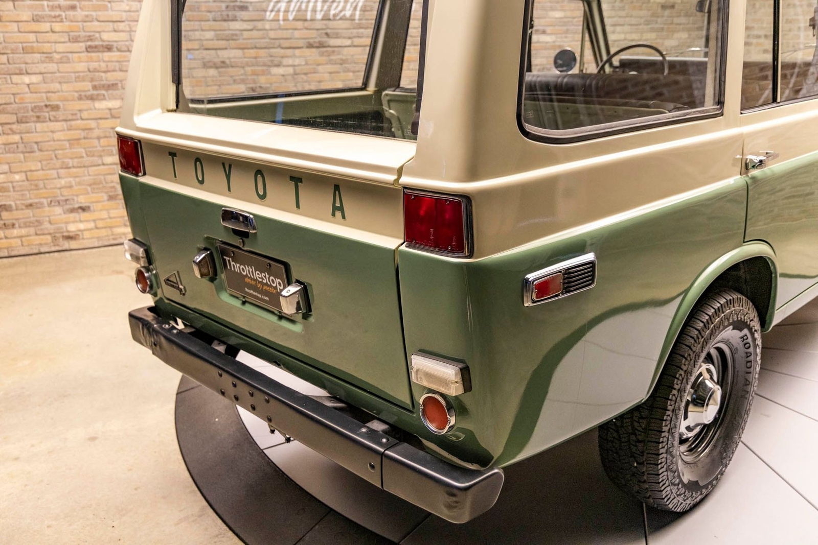 Toyota-FJ55-Land-Cruiser-1972-SUV-19