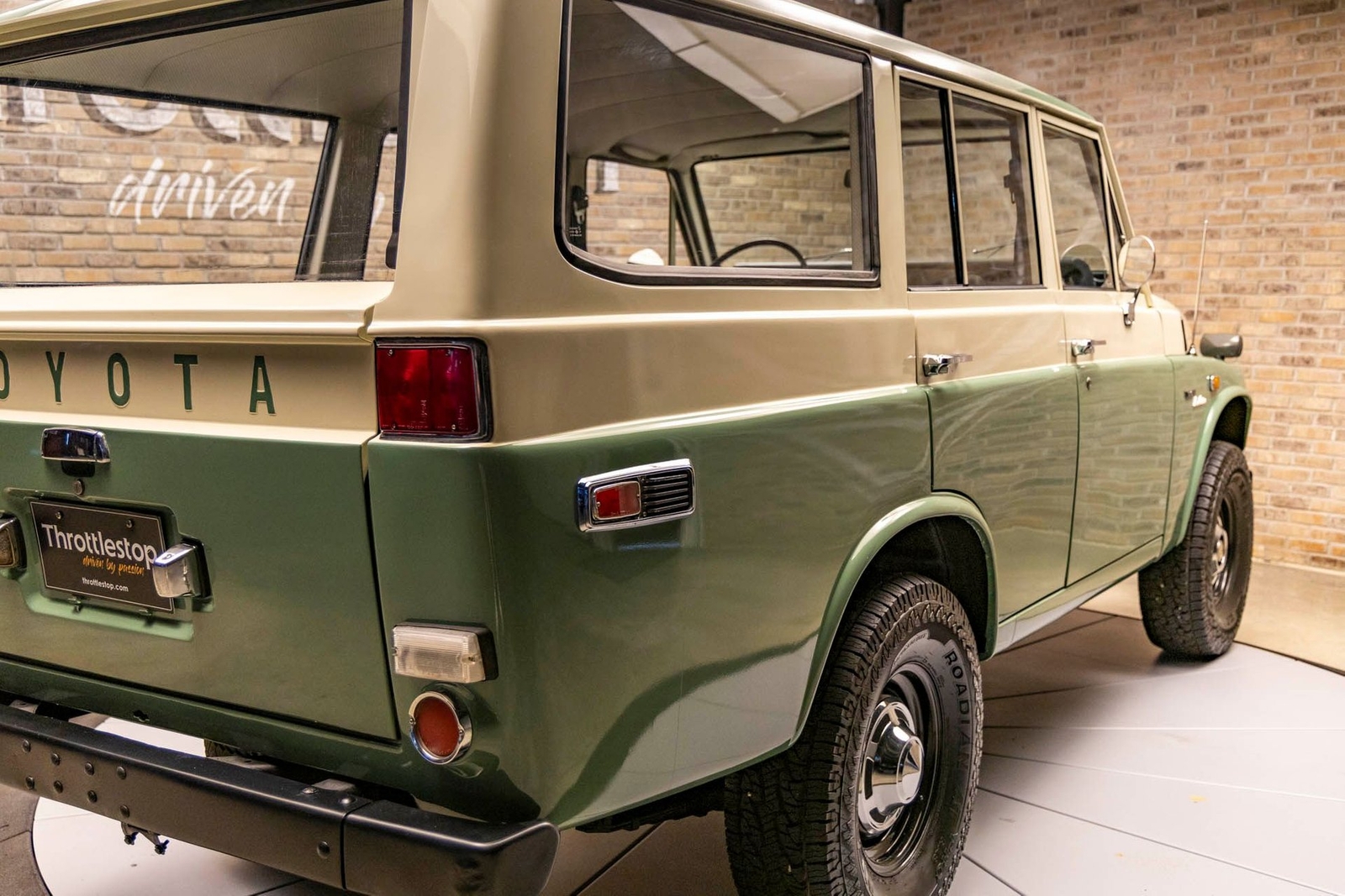 Toyota-FJ55-Land-Cruiser-1972-SUV-20