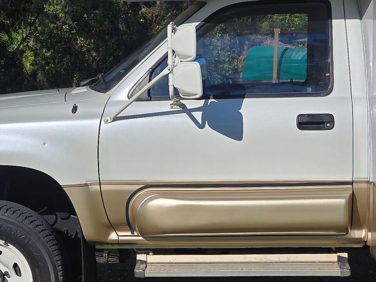 Toyota-HiLux-1990-Camper-10