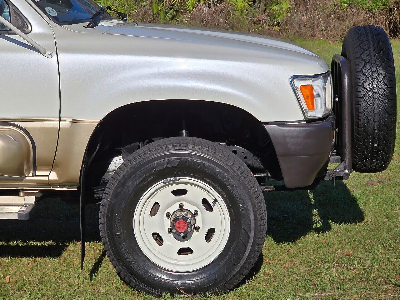 Toyota-HiLux-1990-Camper-18