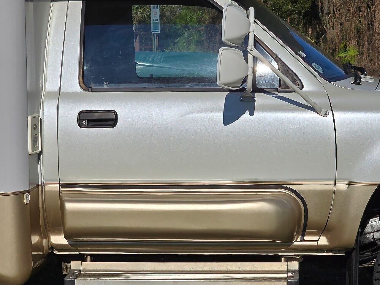 Toyota-HiLux-1990-Camper-19