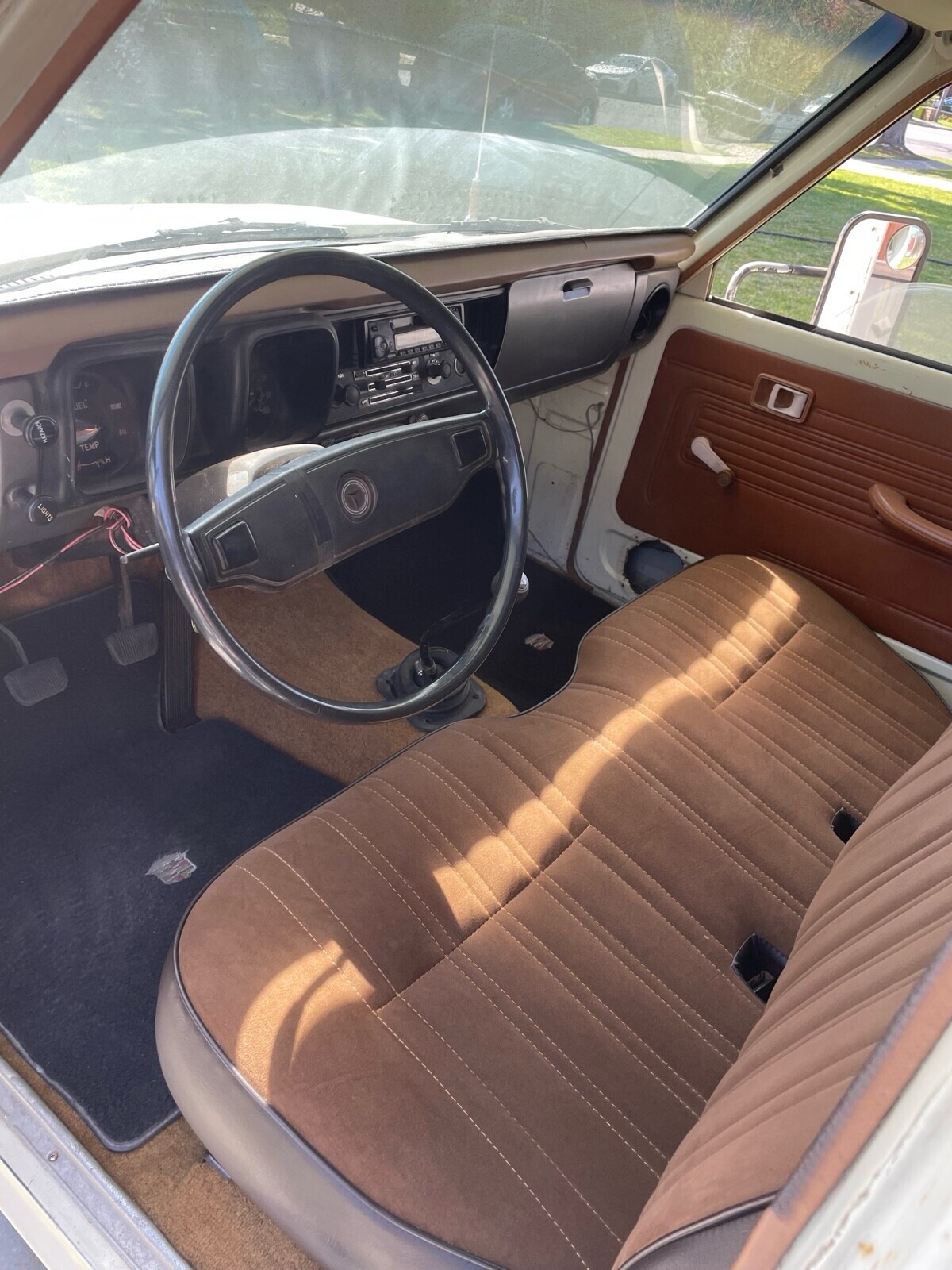Toyota-Hilux-1979-SUV-11