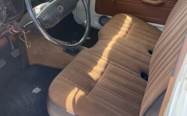 Toyota-Hilux-1979-SUV-12