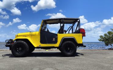 Toyota-Land-Cruiser-1964