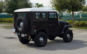 Toyota-Land-Cruiser-1965-5