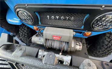 Toyota-Land-Cruiser-1965-SUV-9