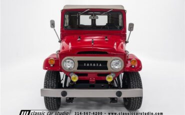 Toyota-Land-Cruiser-1968-SUV-18
