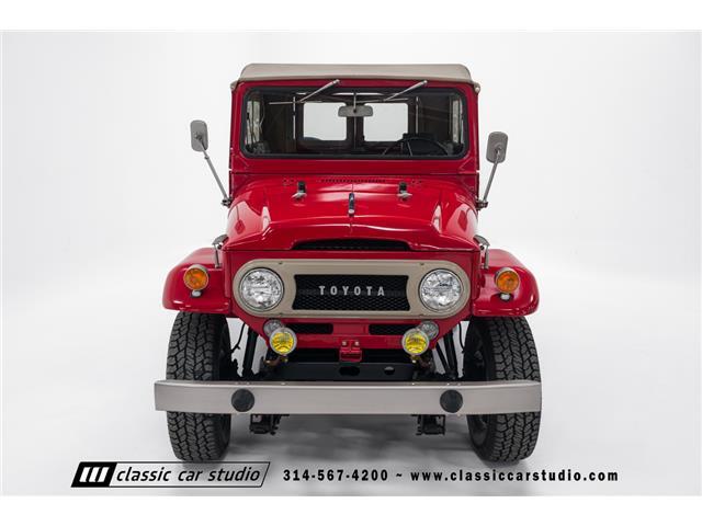 Toyota-Land-Cruiser-1968-SUV-18