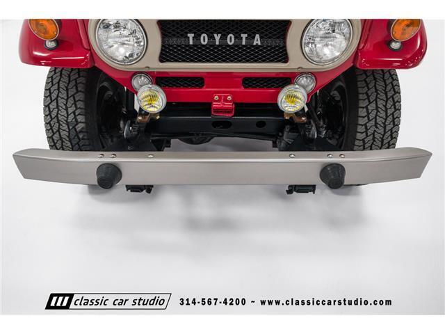 Toyota-Land-Cruiser-1968-SUV-19
