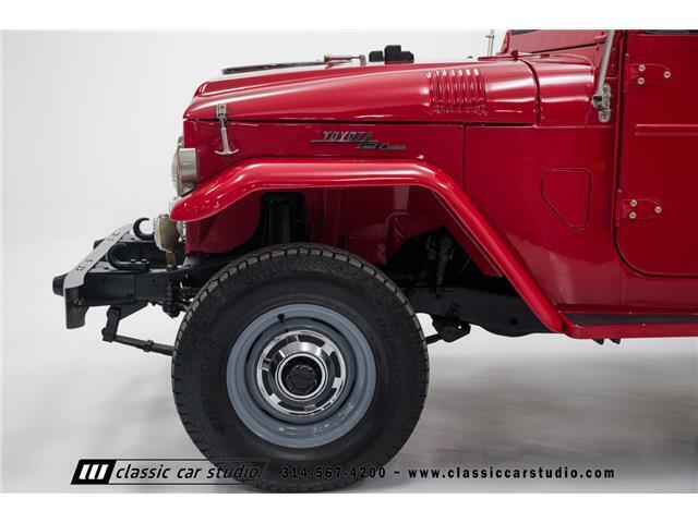 Toyota-Land-Cruiser-1968-SUV-22