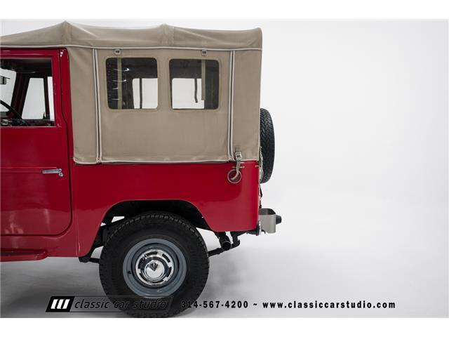 Toyota-Land-Cruiser-1968-SUV-26