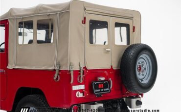 Toyota-Land-Cruiser-1968-SUV-29