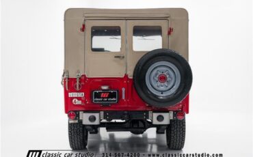 Toyota-Land-Cruiser-1968-SUV-35