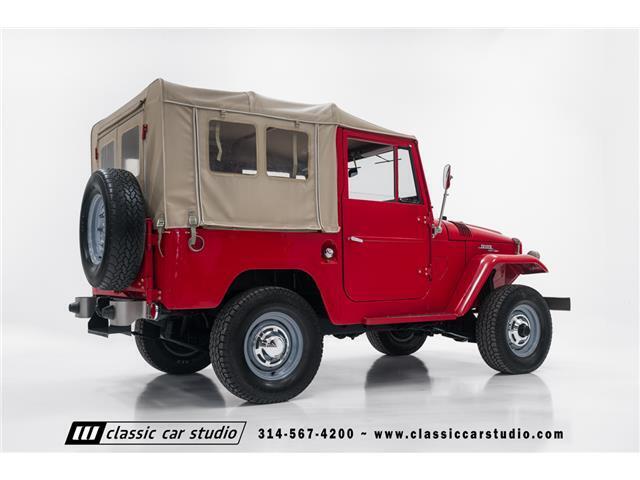 Toyota-Land-Cruiser-1968-SUV-36