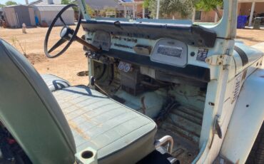Toyota-Land-Cruiser-1971-1