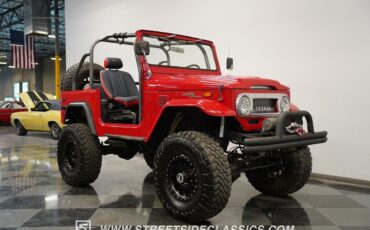 Toyota-Land-Cruiser-1972-SUV-13
