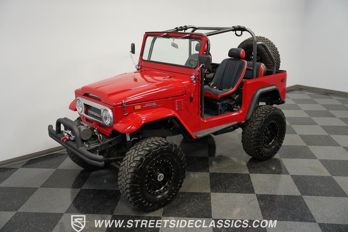 Toyota-Land-Cruiser-1972-SUV-18