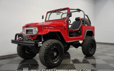 Toyota-Land-Cruiser-1972-SUV-5