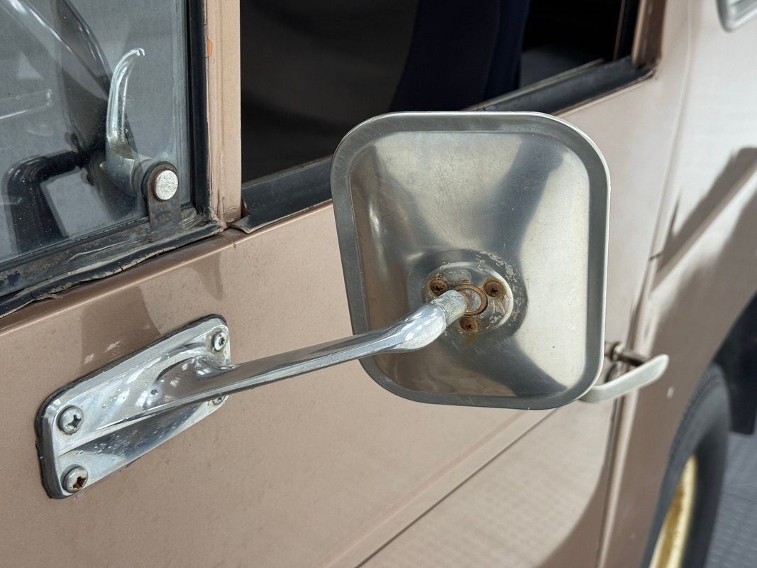 Toyota-Land-Cruiser-1973-SUV-15
