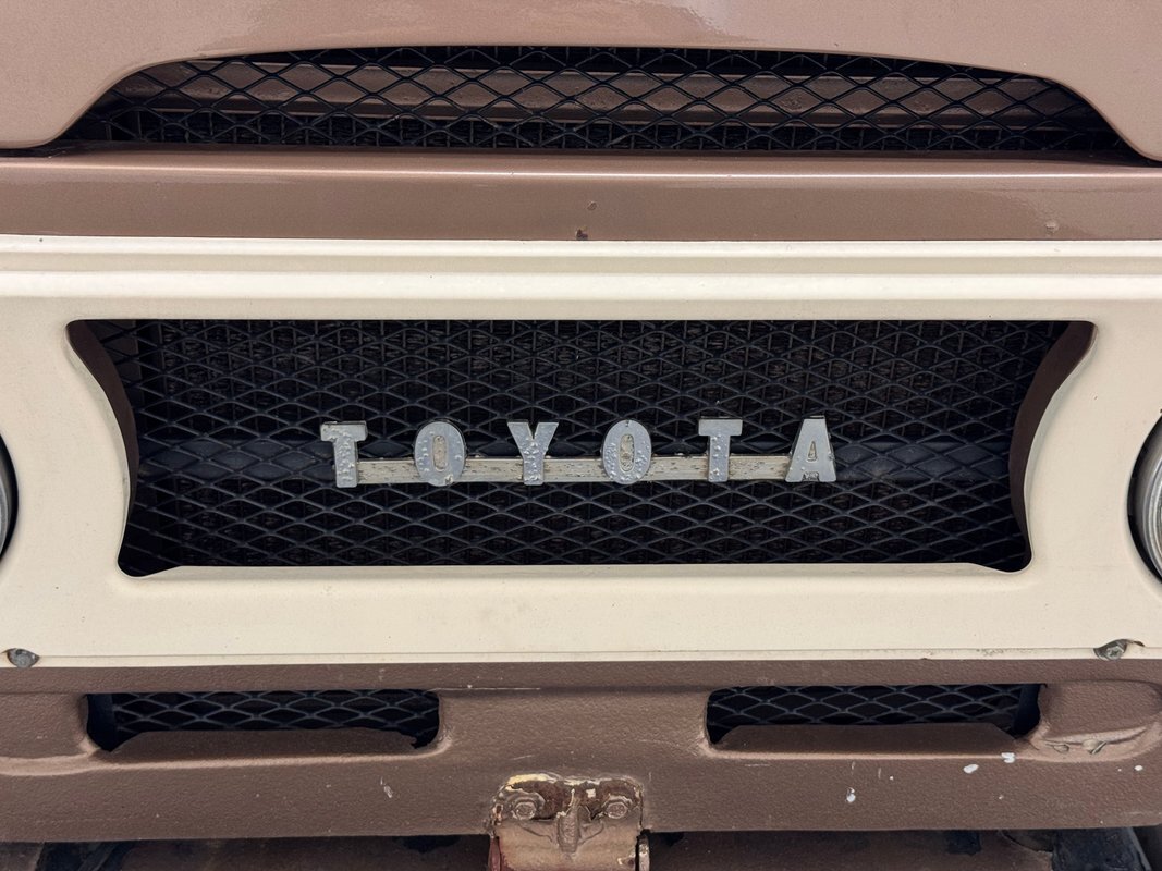 Toyota-Land-Cruiser-1973-SUV-8