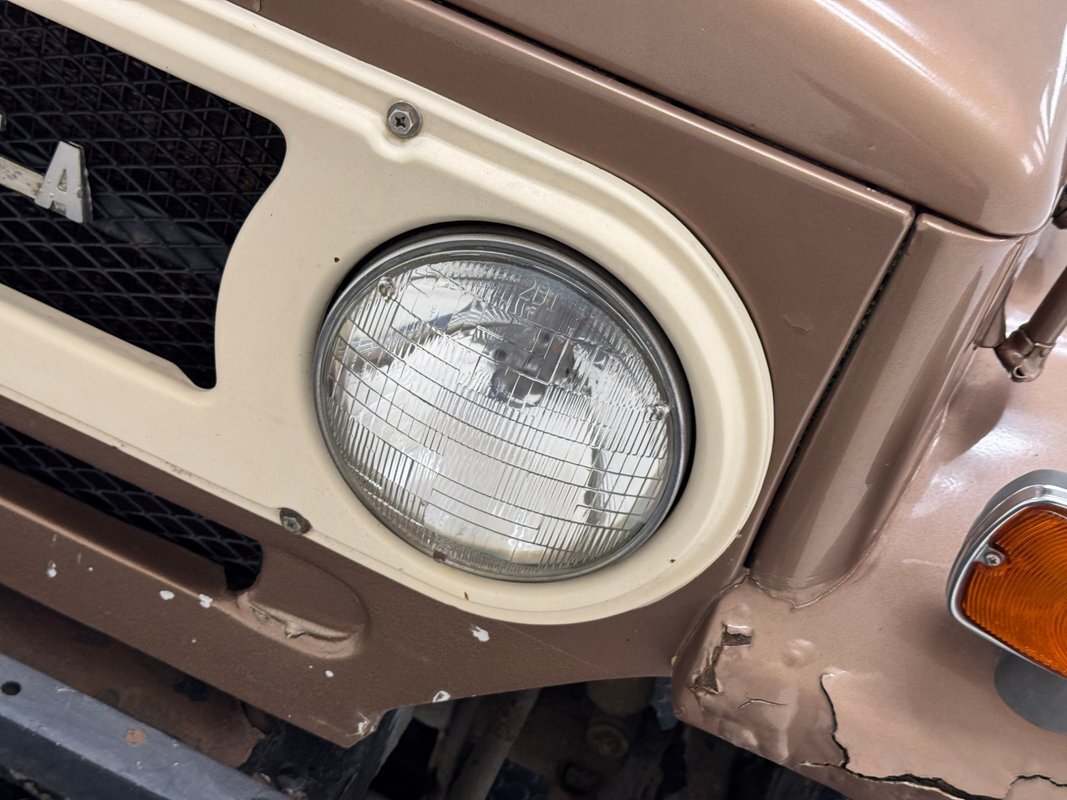 Toyota-Land-Cruiser-1973-SUV-9
