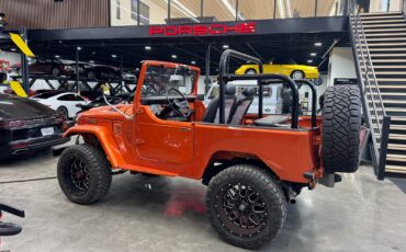 Toyota-Land-Cruiser-1975-Convertible-2
