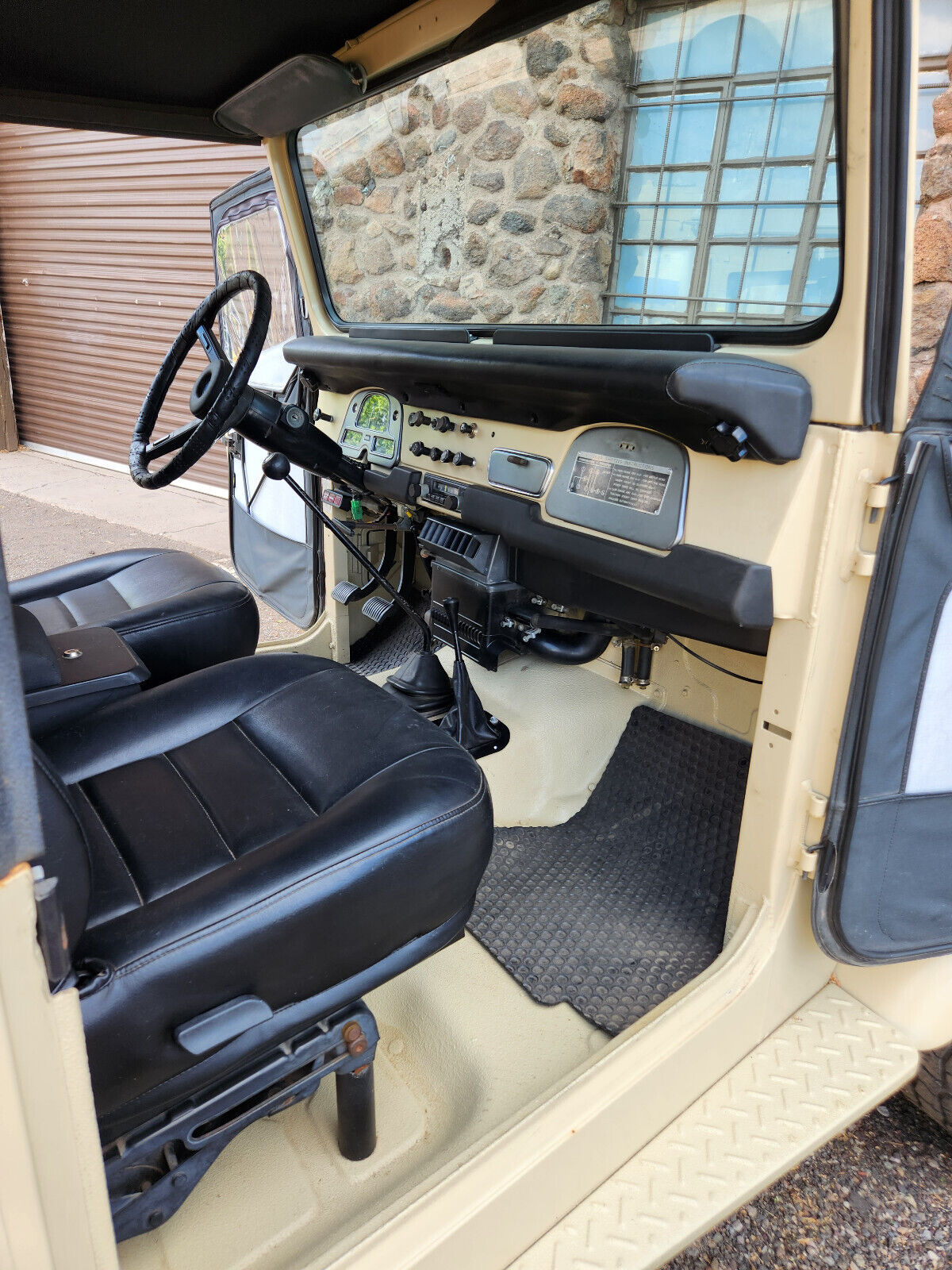 Toyota-Land-Cruiser-1977-Convertible-21