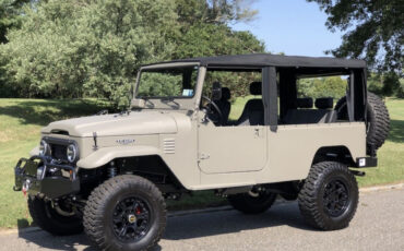 Toyota-Land-Cruiser-1977-Convertible-24