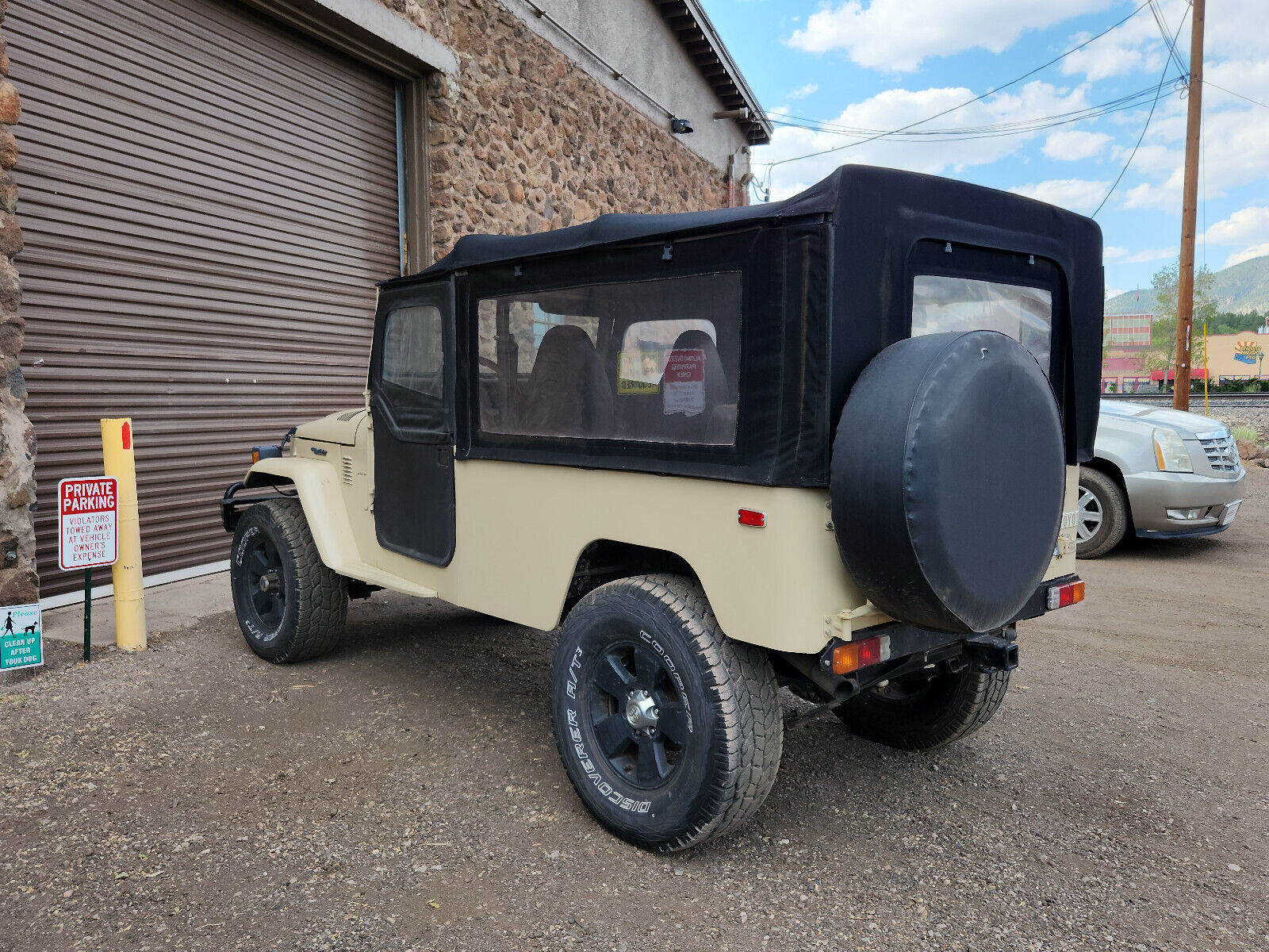 Toyota-Land-Cruiser-1977-Convertible-3